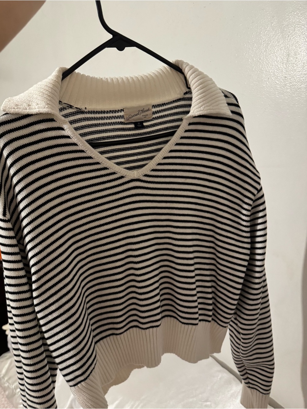 Universal Thread Black & Cream Striped V-Neck Collared Sweater
